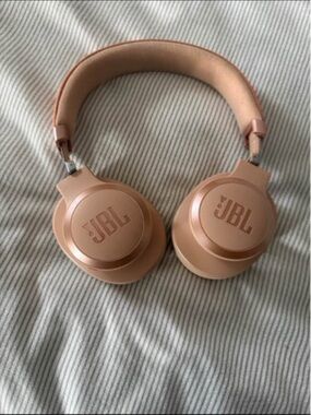 JBL Rose Gold On-Ear Wireless Headphones